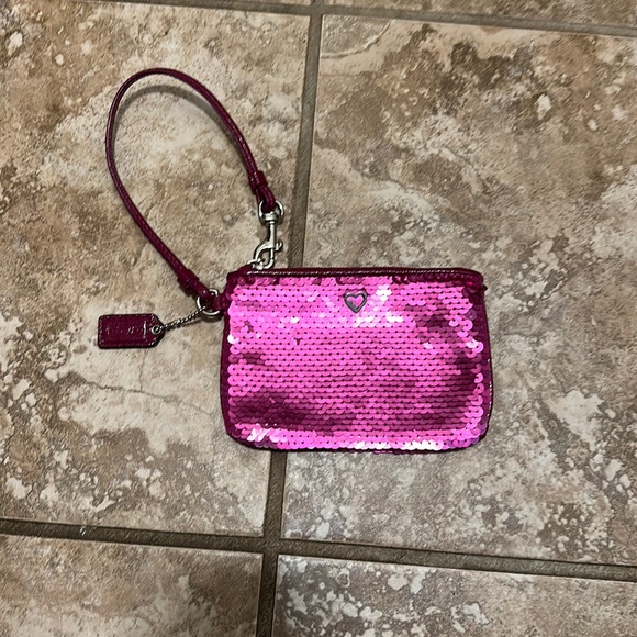 Coach Handbags - Coach wristlet